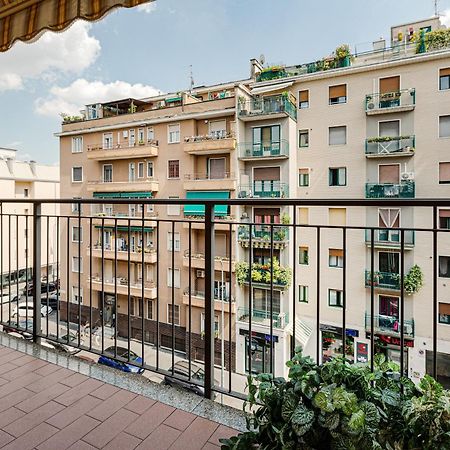 מילאנו Cosy Studio With Balcony & Private Garage מראה חיצוני תמונה