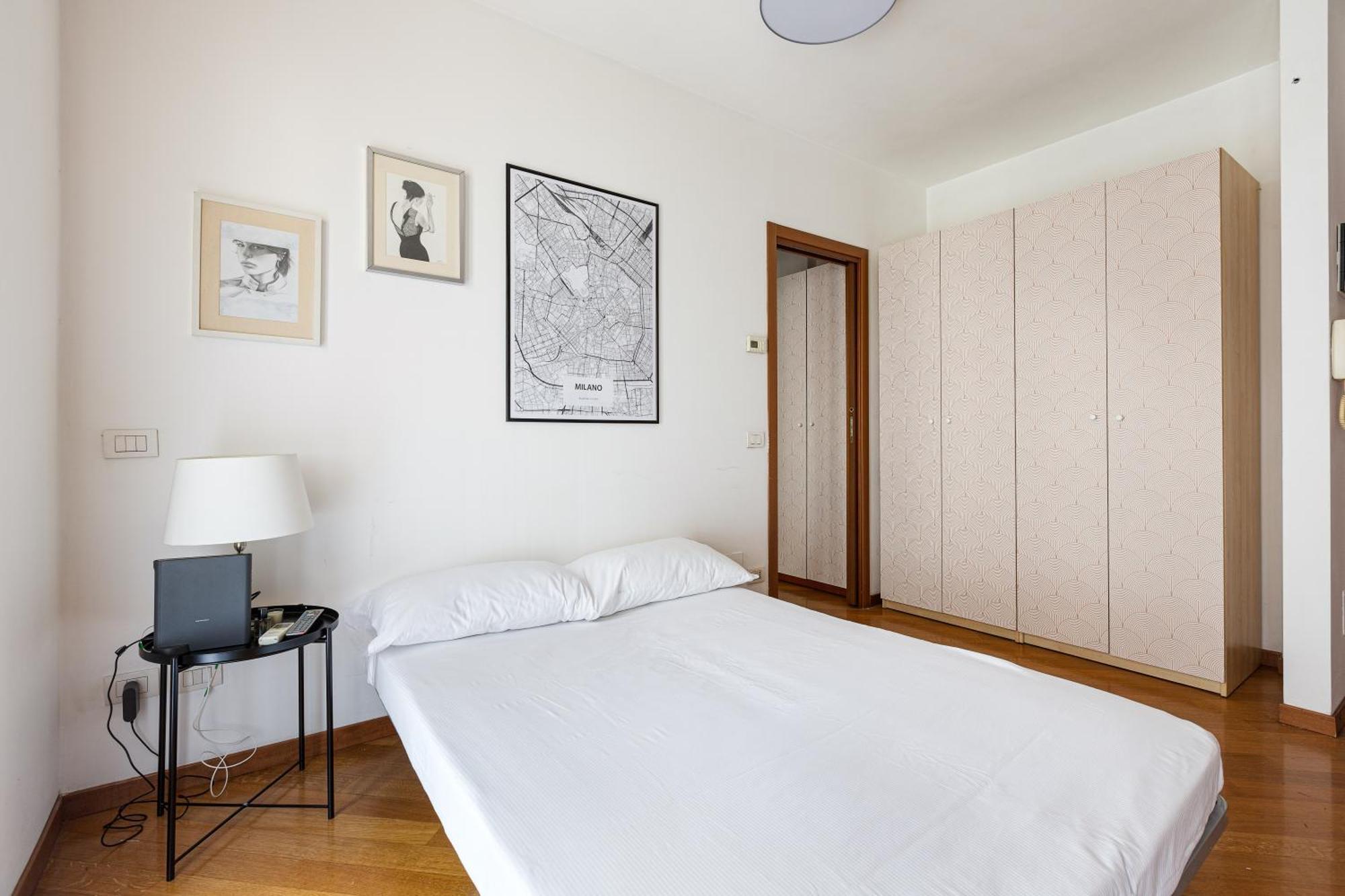 מילאנו Cosy Studio With Balcony & Private Garage מראה חיצוני תמונה
